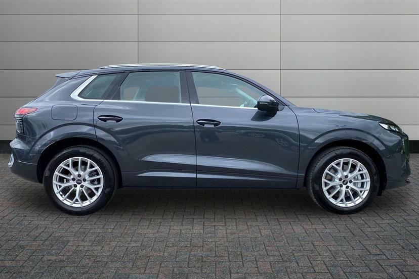 Audi Q3 2.0 Tdi Sport S Tronic Grey #4