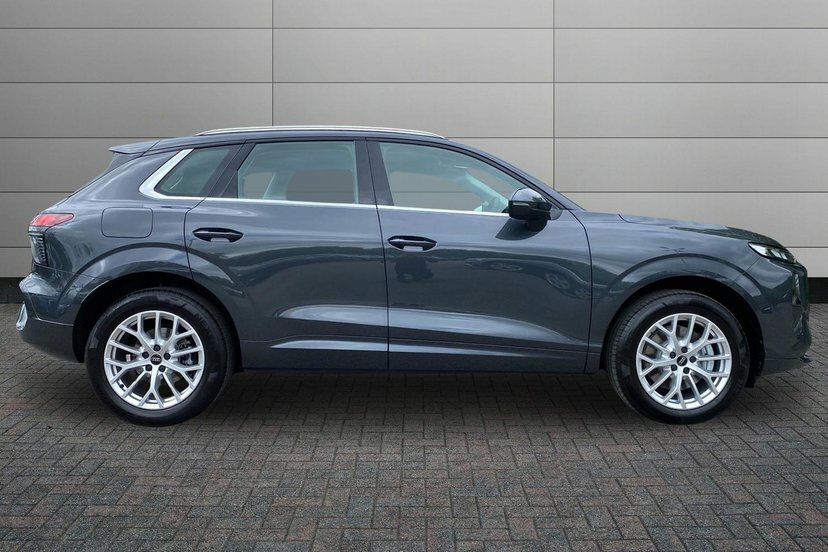 Audi Q3 2.0 Tdi Sport Suv S Tronic 150 Ps Grey #4