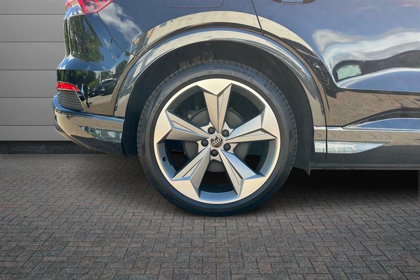 Audi Q4 E Tron 210Kw 45 82Kwh Black Edition Black #4