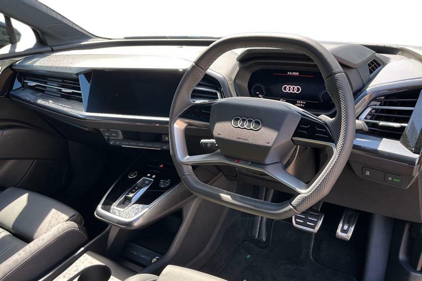 Audi Q4 E Tron 210Kw 45 82Kwh Black Edition Black #5