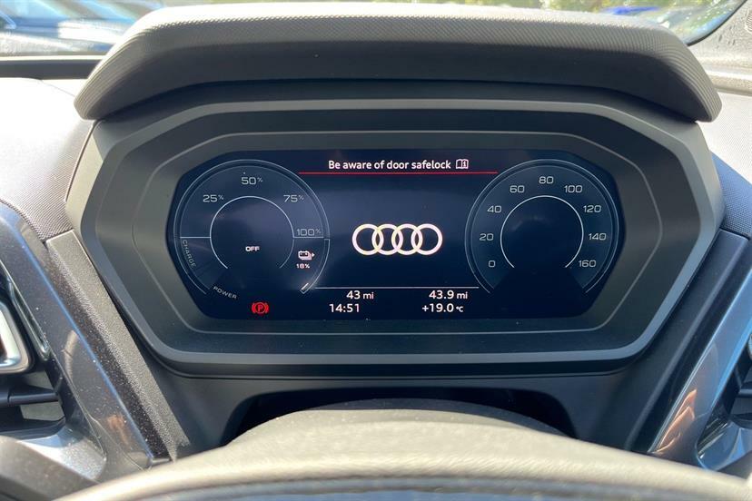 Audi Q4 E Tron 210Kw 45 82Kwh Black Edition Black #6