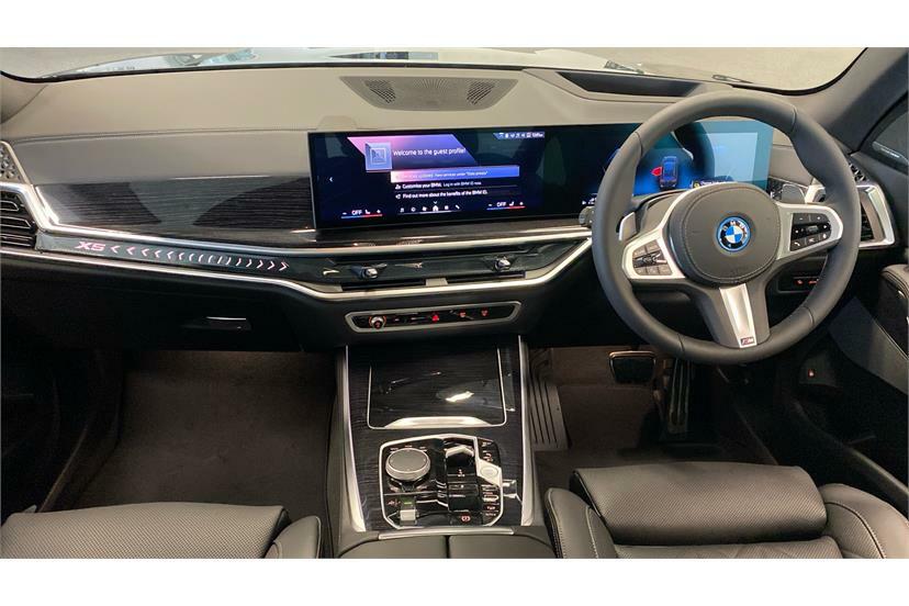 BMW X5 Xdrive50e M Sport Black #4