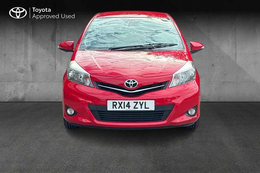 Toyota Yaris Icon 1.5Cvt Tg Red #15