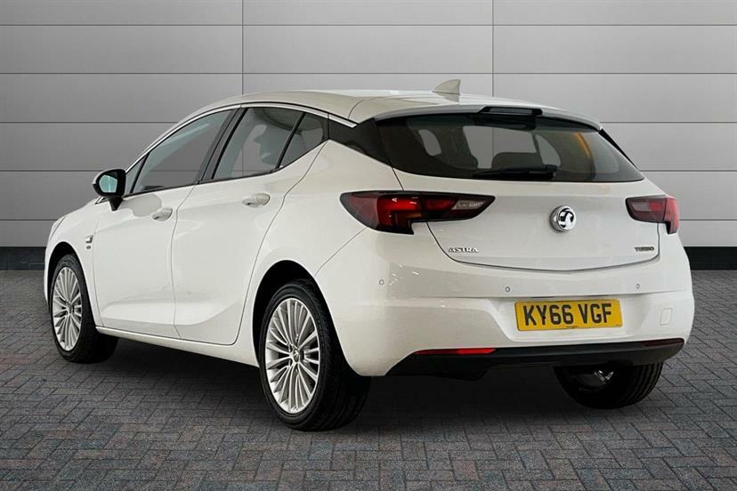 Vauxhall Astra 1.4T 16V 150 Elite Nav White #3