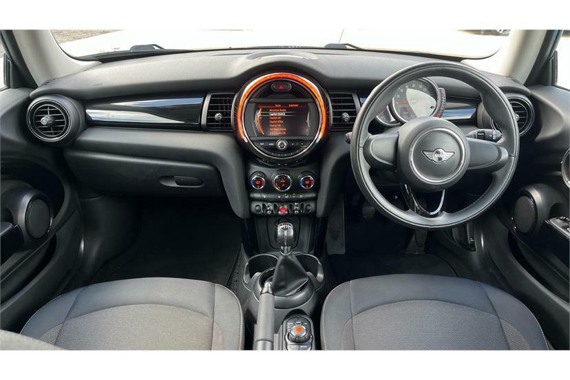 Mini Hatch 1.2 One #4