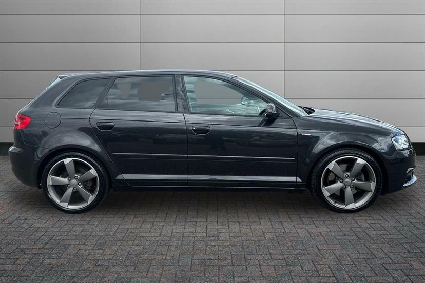 Audi A3 2.0 Tfsi Quattro Black Edition S Tronic Grey #4