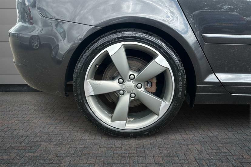 Audi A3 2.0 Tfsi Quattro Black Edition S Tronic Grey #5