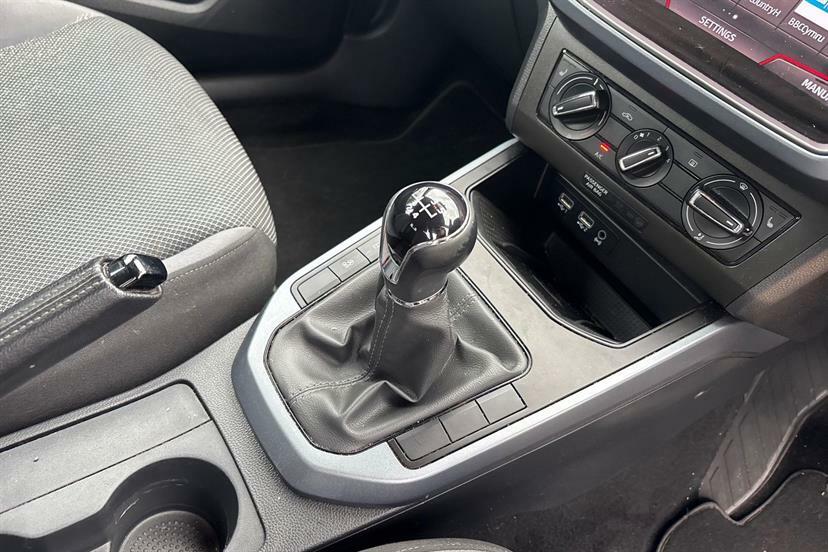 Seat Arona Se Tsi Silver #7
