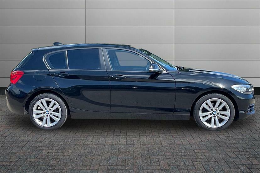 BMW 1 Series 120I 2.0 Sport Nav Step Black #4