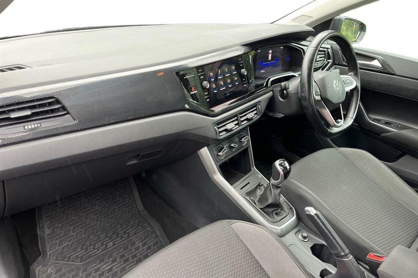 Volkswagen Polo 1.0 Tsi Life Black #2