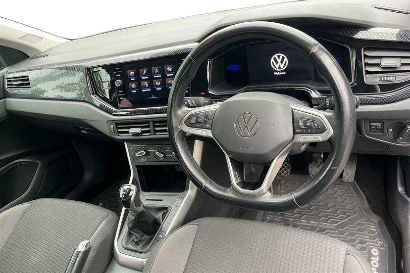 Volkswagen Polo 1.0 Tsi Life Black #6