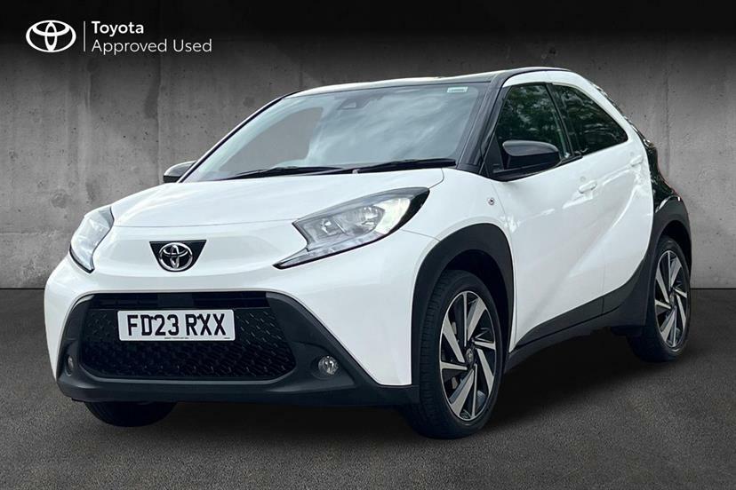 Toyota Aygo X 1.0 Vvt-i Edge Black #3