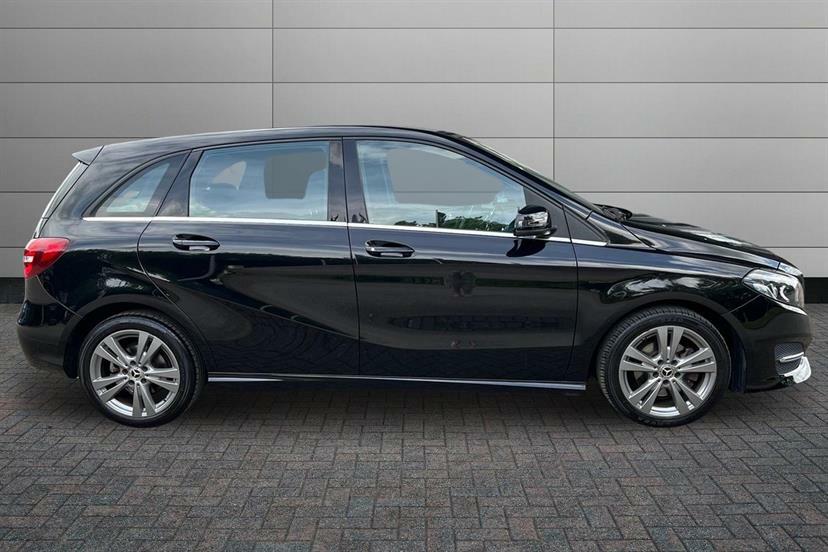 Mercedes-Benz B Class B200 Exclusive Edition Black #3