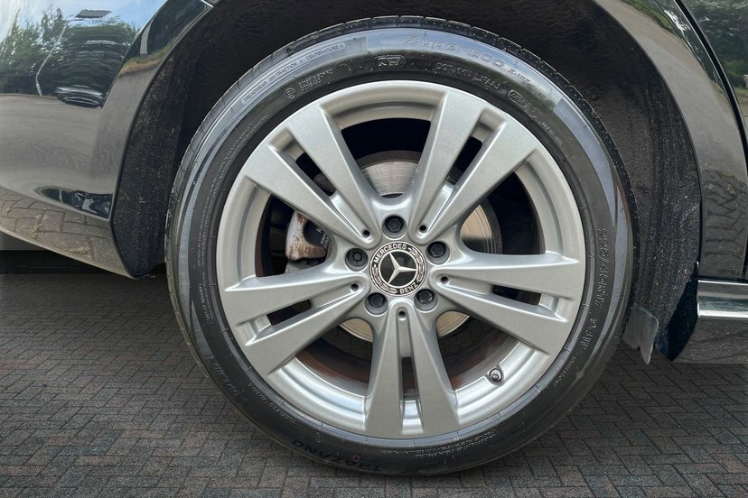 Mercedes-Benz B Class B200 Exclusive Edition Black #4