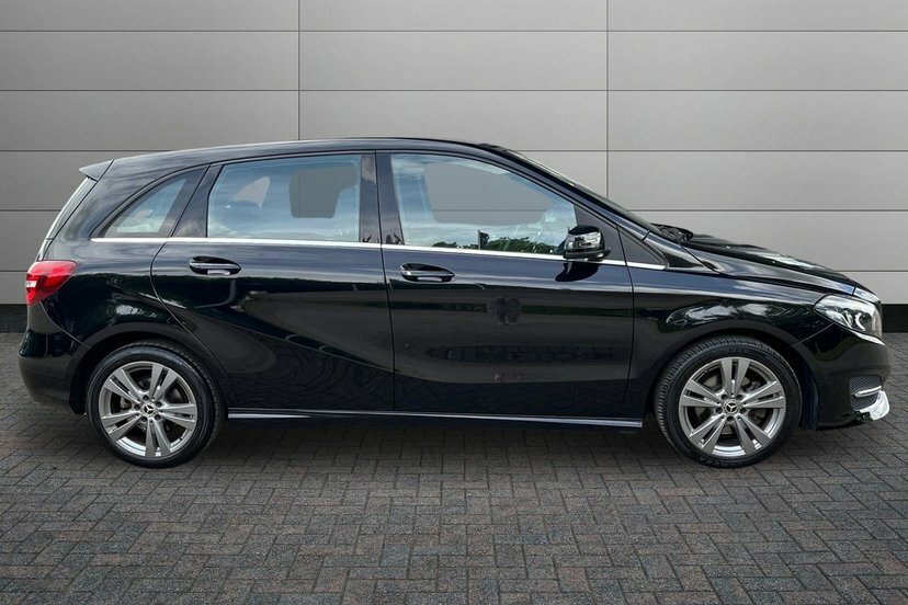 Mercedes-Benz B Class B200 Exclusive Edition Black #3