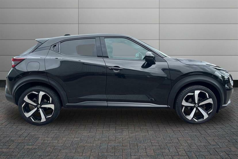 Nissan Juke 1.0 Dig-t 114 Tekna Black #3