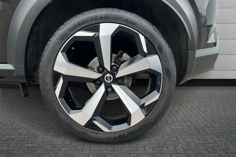 Nissan Juke 1.0 Dig-t 114 Tekna Black #4