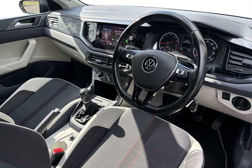 Volkswagen Polo 1.0 Tsi 95 Beats VU71EOP Black #5