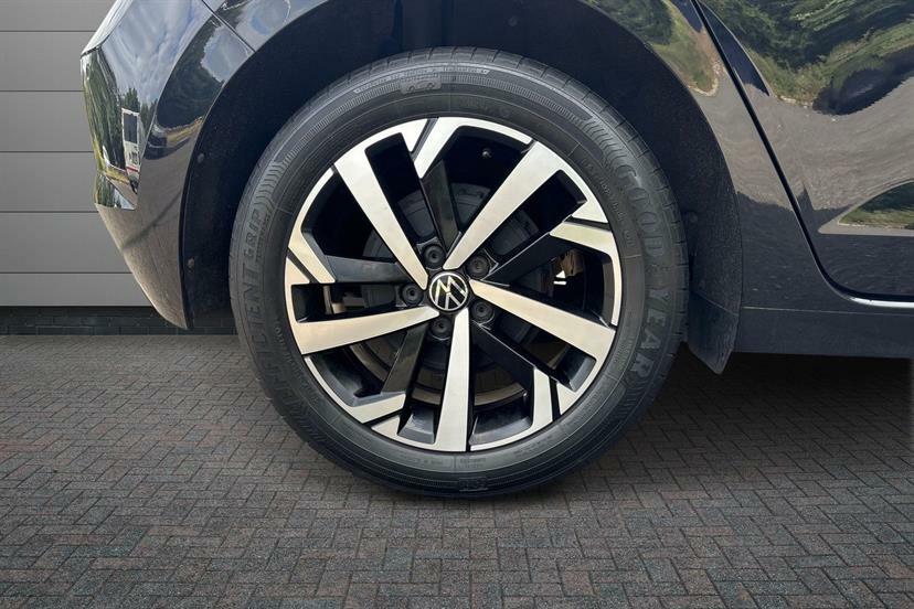 Volkswagen Polo 1.0 Tsi 95 Beats VU71EOP Black #4