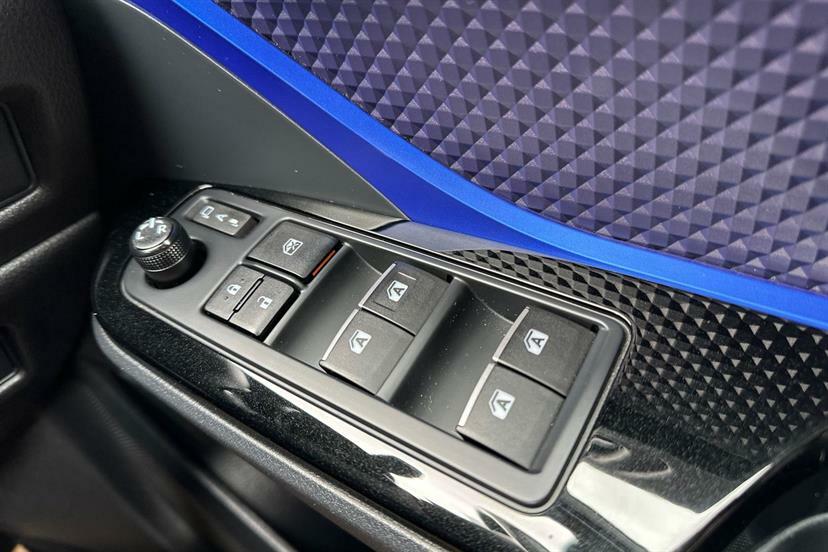 Toyota C-Hr 1.8 Vvt-h Excel  #13