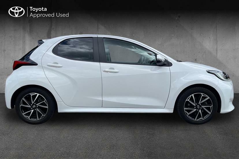 Toyota Yaris 1.5 Hybrid Design Cvt White #4