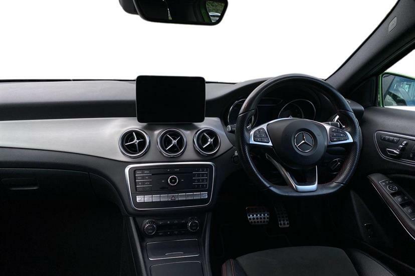 Mercedes-Benz GLA Class Gla 200D Se White #7