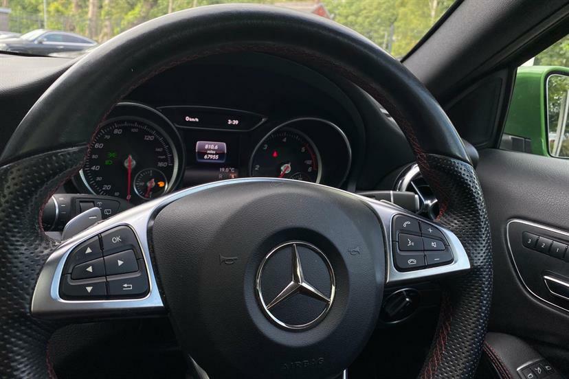 Mercedes-Benz GLA Class Gla 200D Se White #25