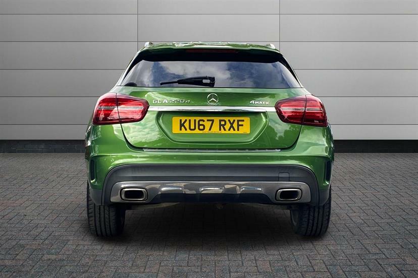 Mercedes-Benz GLA Class Gla 200D Se White #11