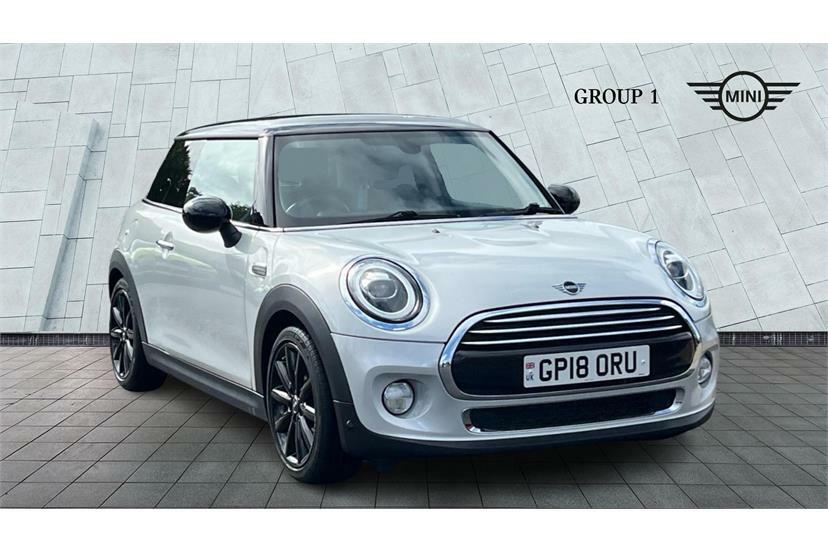 Mini Hatch 1.5 Cooper White #1