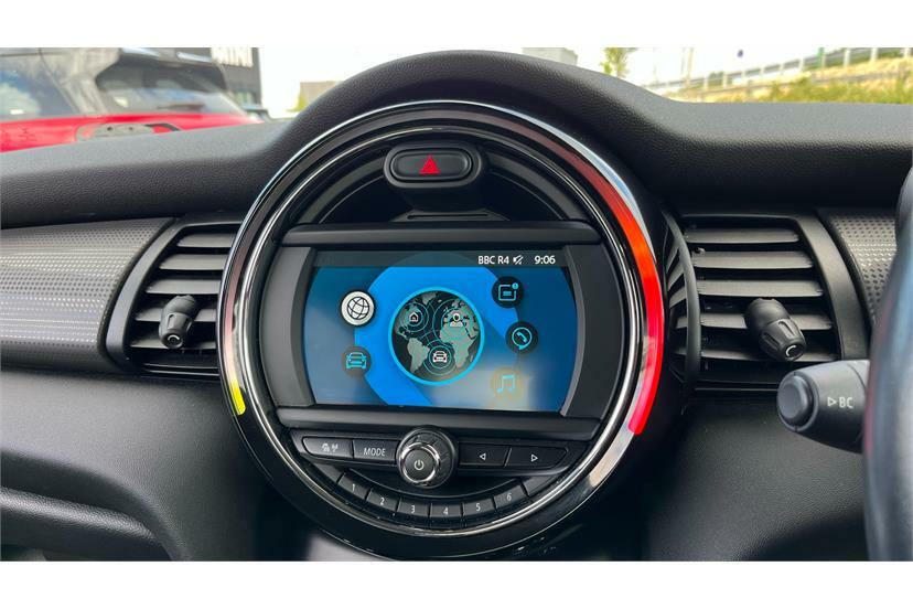 Mini Hatch 1.5 Cooper White #8