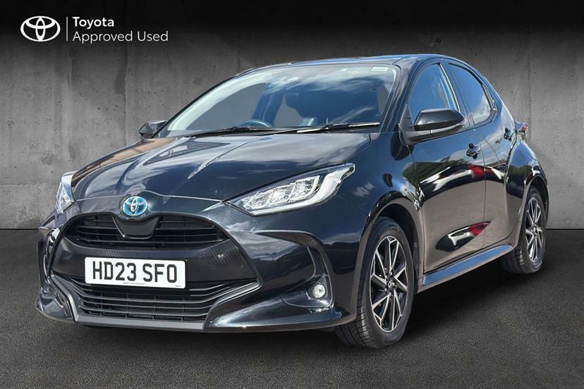Toyota Yaris 1.5 Hybrid Design Cvt Black #3