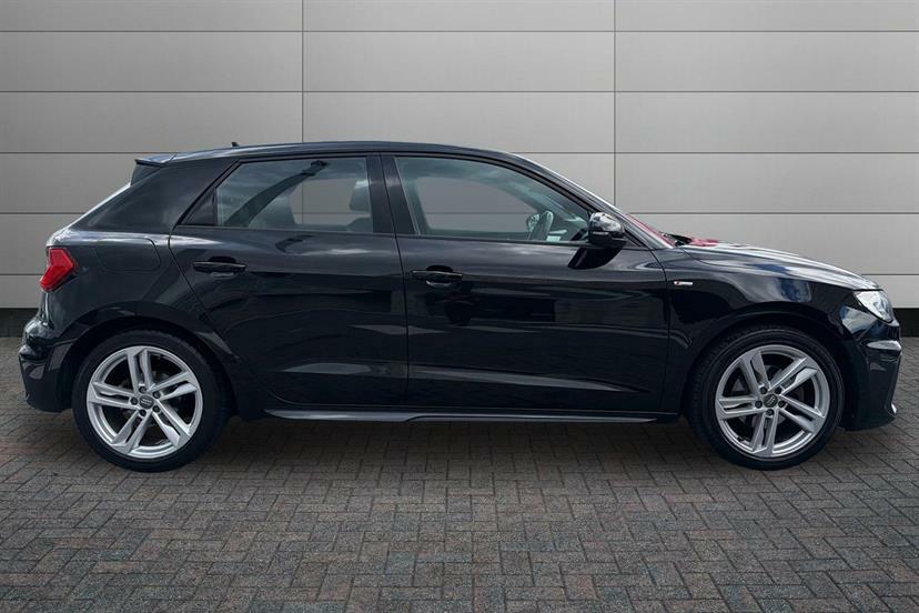Audi A1 35 Tfsi S Line S Tronic Black #4