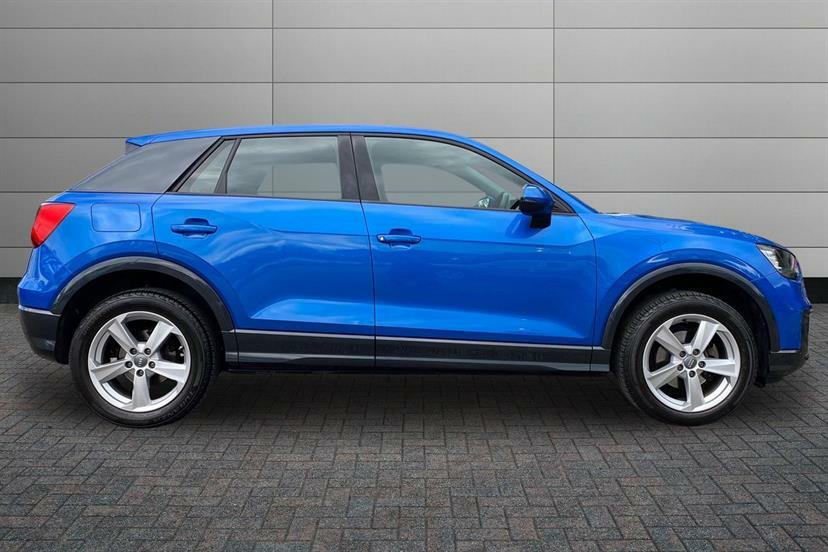 Audi Q2 1.0 Tfsi Sport Blue #4