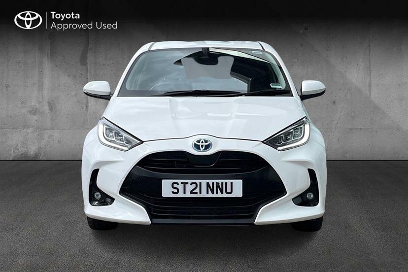 Toyota Yaris 1.5 Hybrid Design Cvt White #6