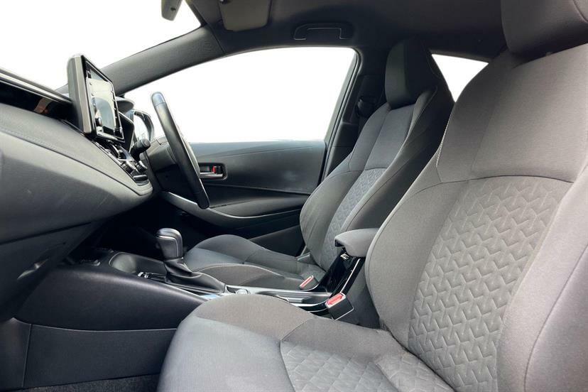 Toyota Corolla 1.8 Vvt-i Hybrid Design Cvt Black #2