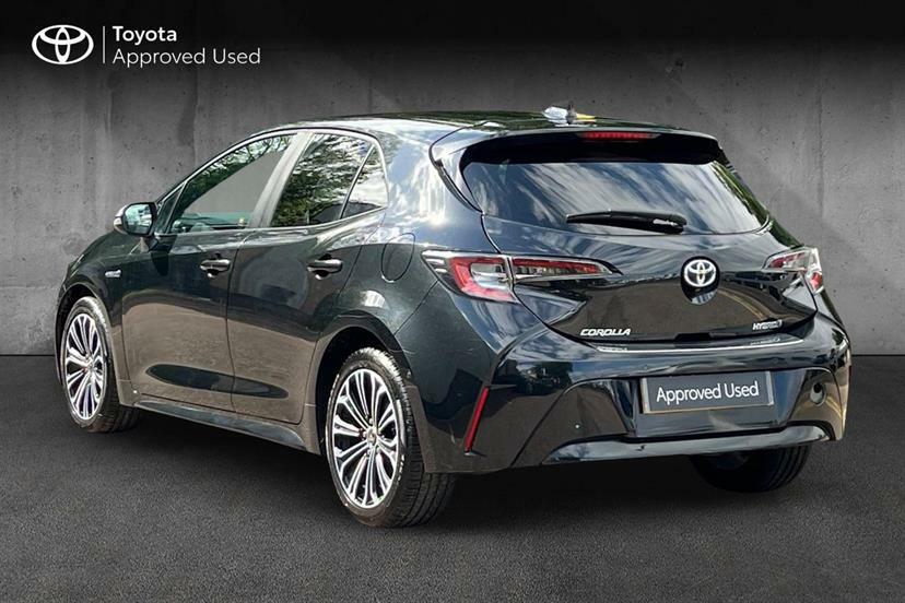 Toyota Corolla 1.8 Vvt-i Hybrid Design Cvt Black #3
