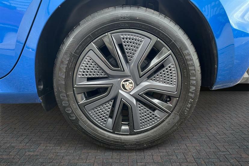 Skoda Fabia 1.0 Tsi 116 Design Edition Dsg Blue #5