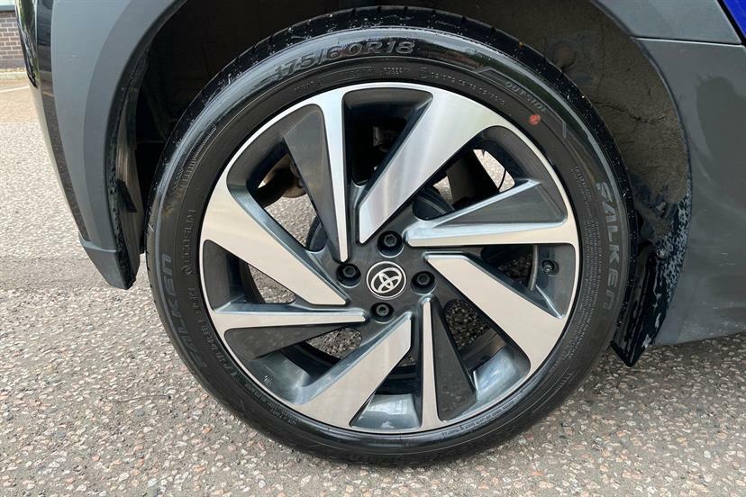 Toyota Aygo X 1.0 Vvt-i Edge Green #21