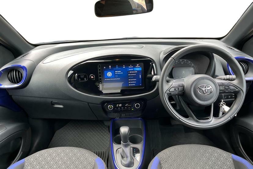 Toyota Aygo X 1.0 Vvt-i Edge Canvasparking Black #5