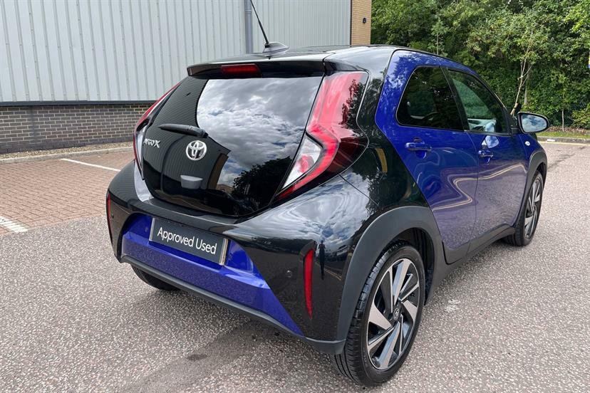 Toyota Aygo X 1.0 Vvt-i Edge Green #13