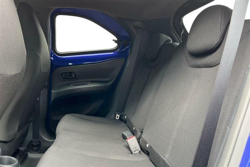 Toyota Aygo X 1.0 Vvt-i Edge Green #9