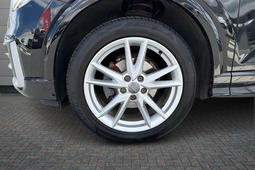 Audi Q2 30 Tfsi S Line Black #5