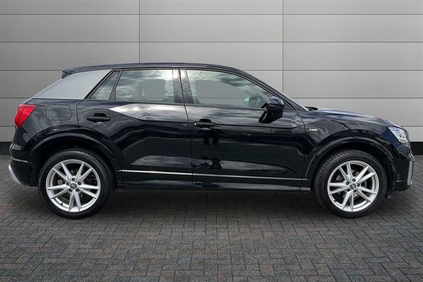 Audi Q2 30 Tfsi S Line Black #4