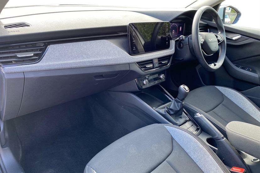 Skoda Kamiq 1.0 Tsi Se Edition White #2