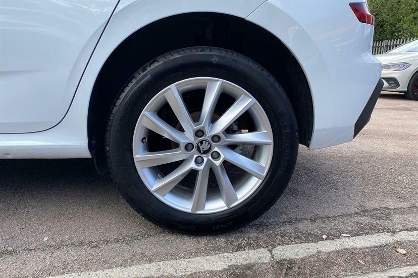 Skoda Kamiq 1.0 Tsi Se Edition Dsg Grey #12