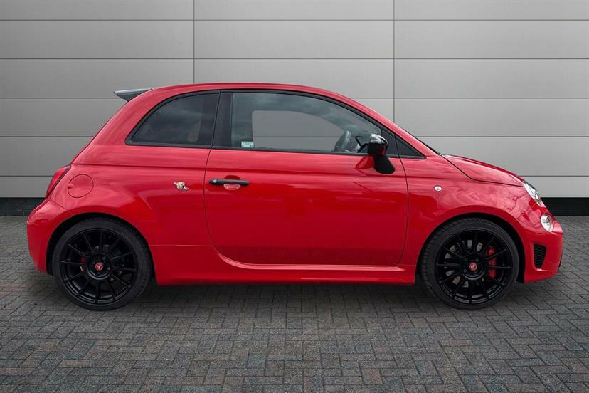 Abarth 595 1.4 T-jet 180 Competizione Red #4