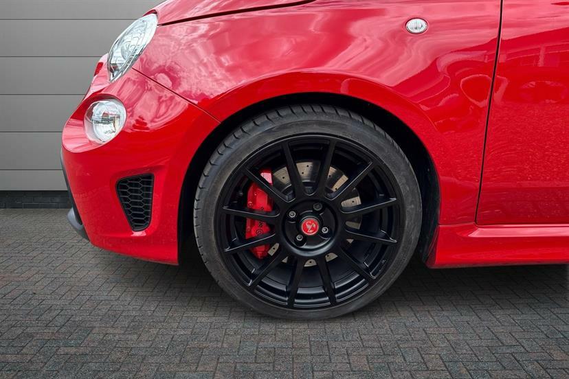 Abarth 595 1.4 T-jet 180 Competizione Red #5
