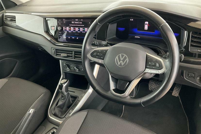 Volkswagen Polo 1.0 Tsi Life Dsg Black #6