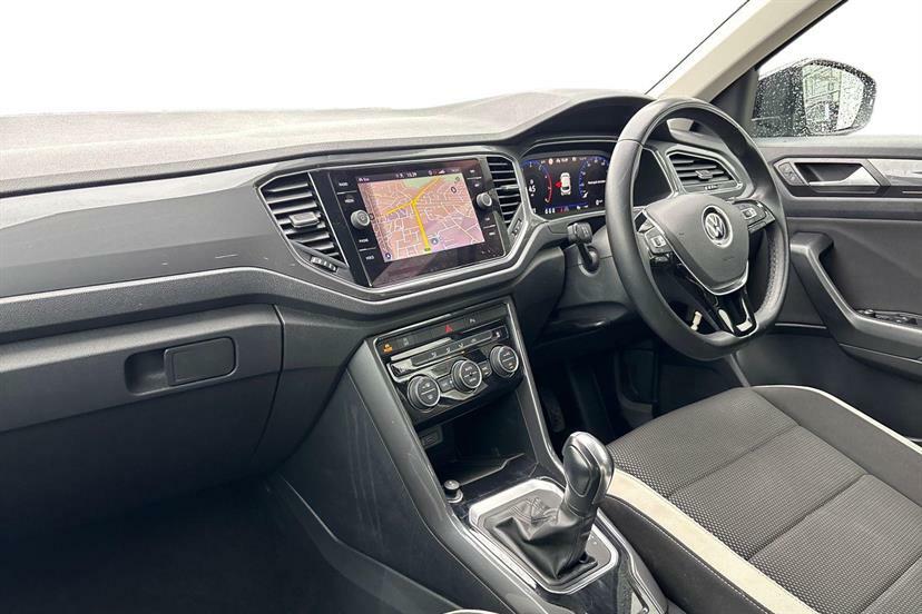Volkswagen T-Roc 1.5 Tsi Evo Sel Dsg Black #2