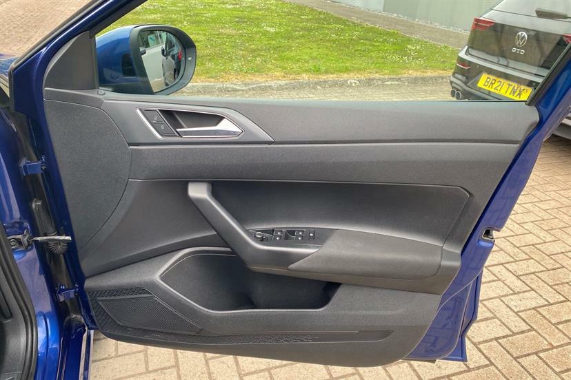 Volkswagen Taigo Life Tsi Blue #39